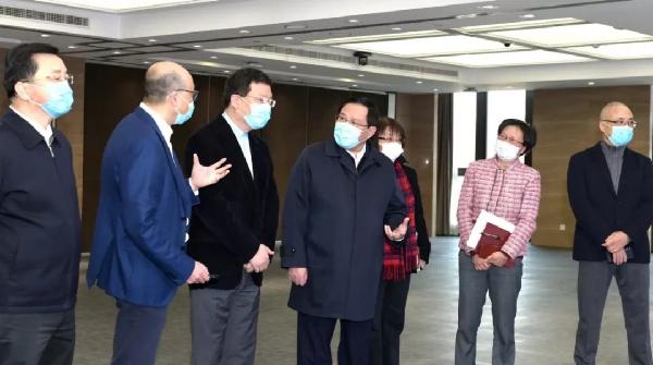 上海市委書記李強蒞臨上藥控股檢查疫情防控物資供應保障工作
